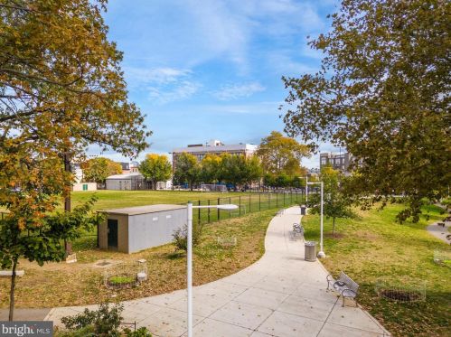 1401 13th St, Philadelphia PA  19147-4917 exterior