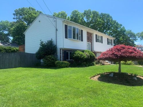10 Howard Ave, Providence, RI 02911-1838