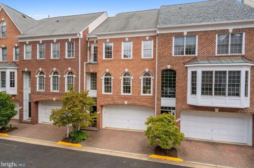 1325 Lawson Ln, Mc Lean, VA 22101-3639