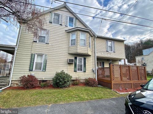 1001 Norwegian St, Primrose, PA 17901-3819