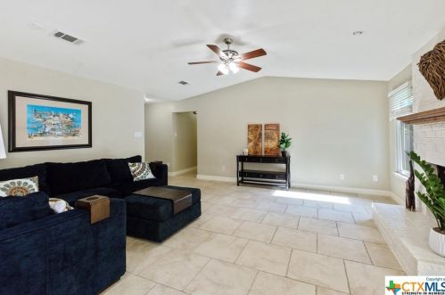 12215 Arrowwood Dr, Austin TX  78727-5868 exterior