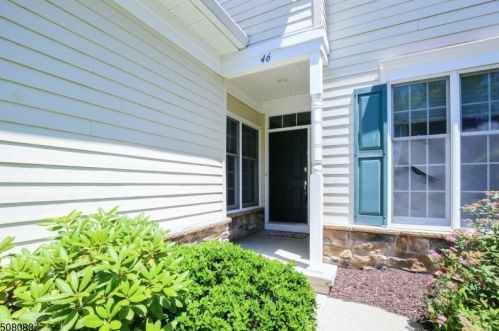 46 Mackenzie Ln, Parsippany, NJ 07834-3724