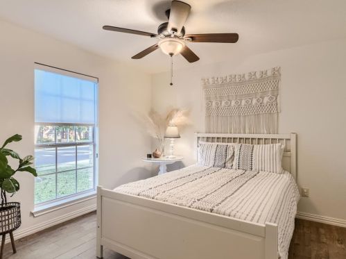 8532 Copano Dr, Austin TX  78749-3890 exterior