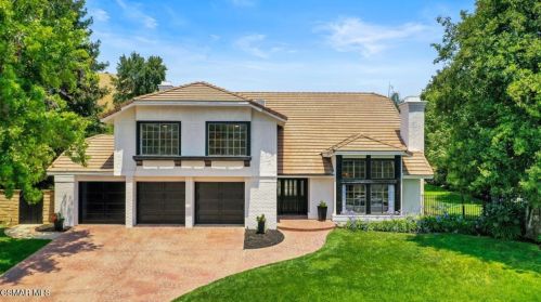 29615 Kimberly Dr, Calabasas, CA 91301-4119