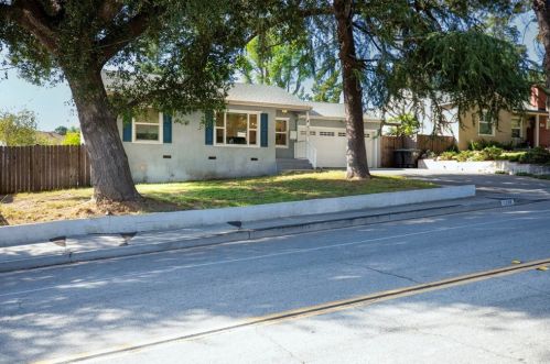 4217 Boston Ave, Glendale CA  91214-2411 exterior