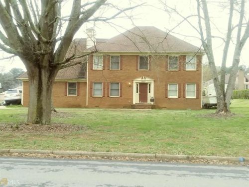 5517 Barrwyn Dr, Rex, GA 30273-2527