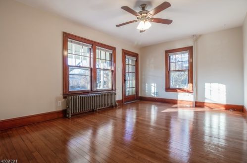 49 Park Ave, Flemington, NJ 08822-1320