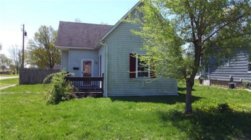 1001 Illinois Ave, Windsor, IL 61957-1615