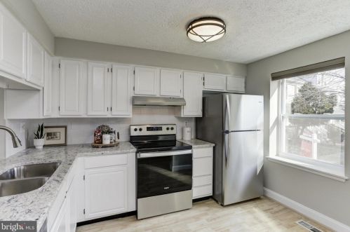 28 Avonshire Ct, Silver Spring MD 20904-6712 exterior