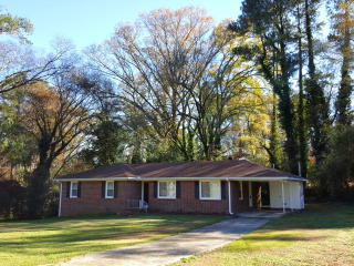 1049 Newport Rd, Macon, GA 31210-3341