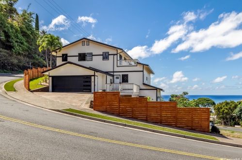 5197 Poola St, Honolulu HI  96821-1534 exterior