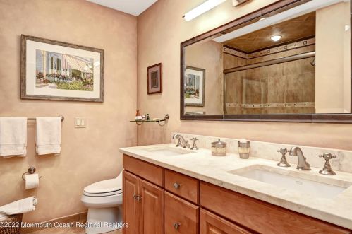 20 Fox Hill Rd, Middletown NJ 07748-2911 exterior