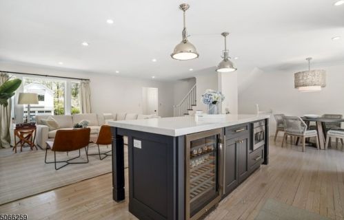 9 Lenape Trl, Chatham Township, NJ 07928-1812