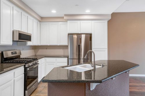 726 Kellogg St, San Marcos CA  92078-7300 exterior