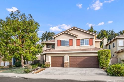 17 Camarin St, El Toro, CA 92610-1940