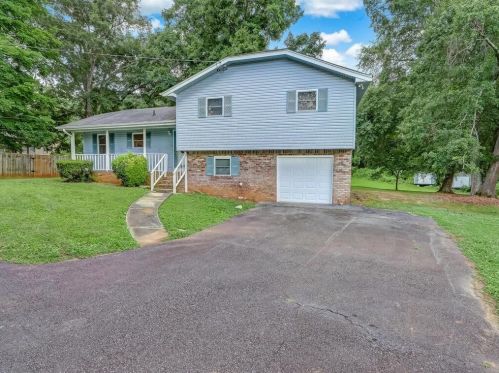 3607 Ebenezer Rd, Marietta, GA 30066-2819