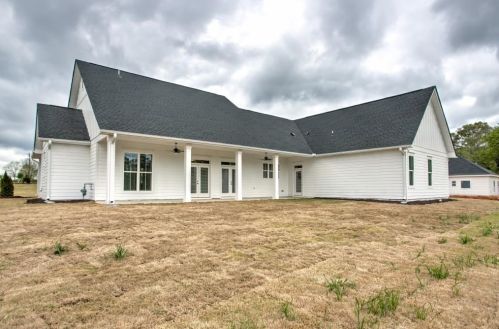 2721 John Stowe Rd, Monroe, GA 30656-4194