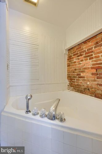 116 Vine St, Lancaster PA  17602-3550 exterior