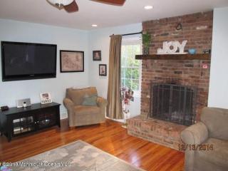 23 Cedarwood Dr, Toms River NJ  08755-8016 exterior