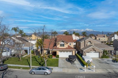 6352 Prescott Ct, Chino, CA 91710-7104