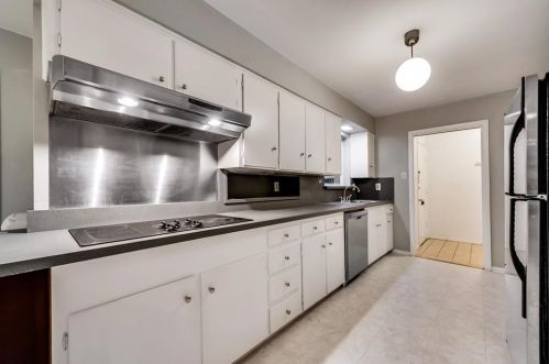 6912 Clemson Dr, Dallas TX  75214-1713 exterior