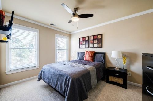 605 Herron Trce, Atlanta GA  30349-1598 exterior
