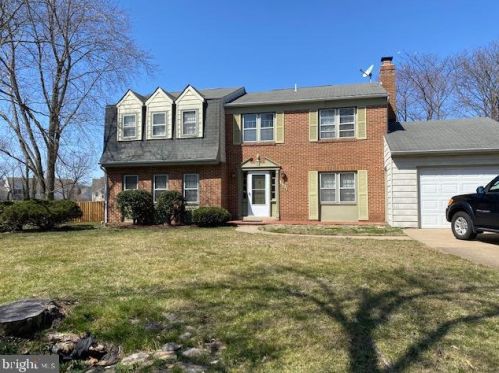 2162 Veenendaal Ct, Herndon, VA 20170-4042