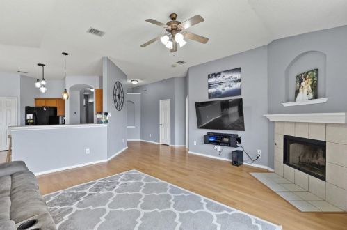 5601 Seafield Ln, Fort Worth TX  76135-2531 exterior