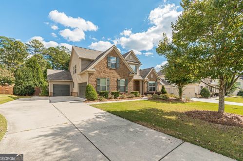 360 Cranbrooke Cir, Suwanee, GA 30024-8592