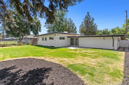 2640 Holly St, Denver CO  80207-3230 exterior