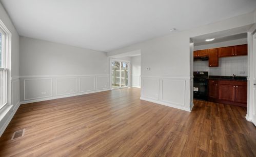 5567 Allemong Dr, Matteson, IL 60443-1101