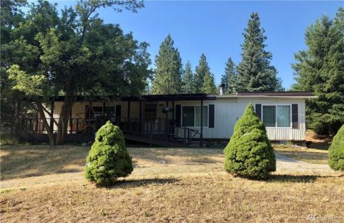 40 Pinecrest Rd, Nighthawk, WA 98855-9437