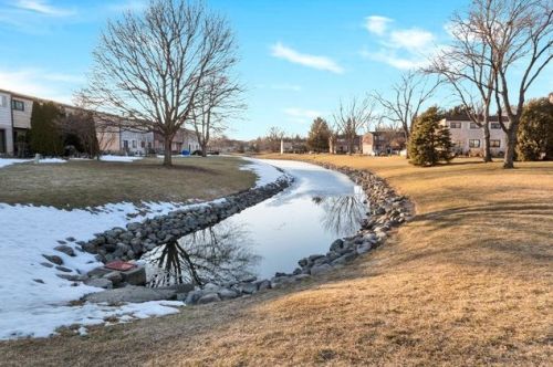 540 Lodge Trl, Wheeling IL  60090-5170 exterior