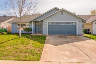 1570 Kona Dr, Chico, CA 95973-7687