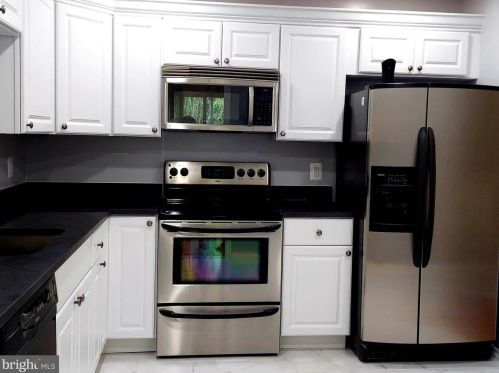 7731 Bristol Square Ct, Springfield VA  22153-3119 exterior