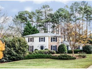 2401 Castleridge Ct, Tucker, GA 30084-3906
