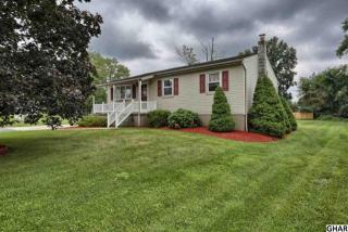 5877 Larue St, Harrisburg, PA 17112-1623