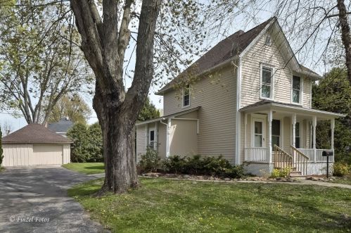 405 Brown St, Alden, IL 60033-2338