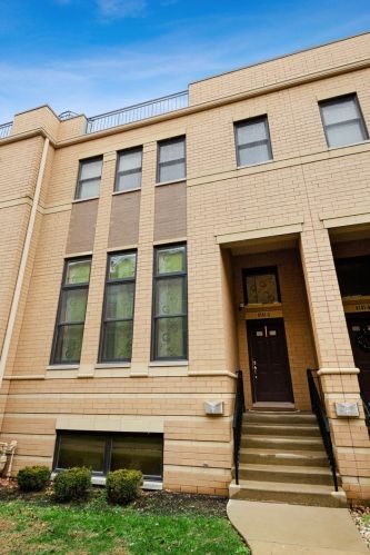 4141 Narragansett Ave, Chicago, IL 60634-1849