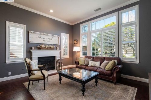 2823 Vine Ct, Livermore, CA 94550-8275