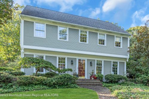 915 Birch Dr, Brielle, NJ 08730-1201