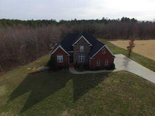 138 Airport Ct, Waverly, TN 37185-3072