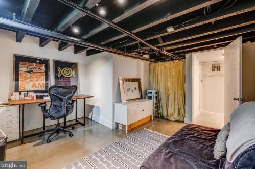 1325 Berks St, Philadelphia PA 19131-3215 exterior