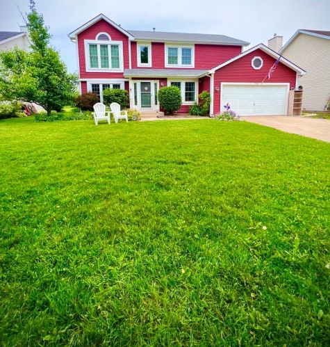 730 Bedford Dr, Bull Valley, IL 60014-8404