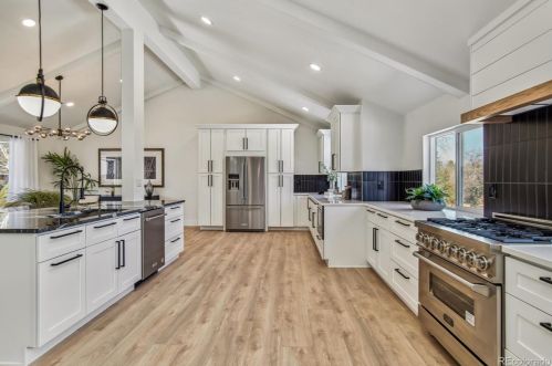 5966 Kenton St, Englewood CO  80111-5722 exterior