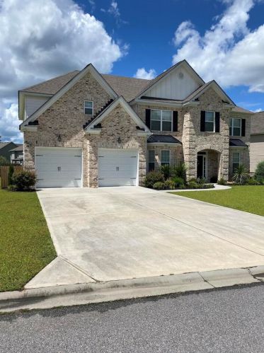 106 Clover Point Cir, Pineora, GA 31312-7134