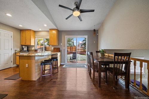 21606 Powers Pl, Aurora CO 80015-3372 exterior