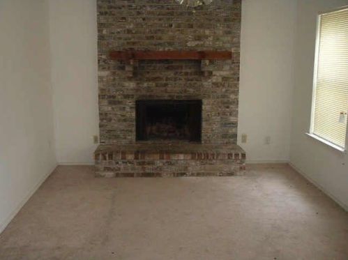 163 Prairie Creek Cir, Princeton TX  75407-6501 exterior