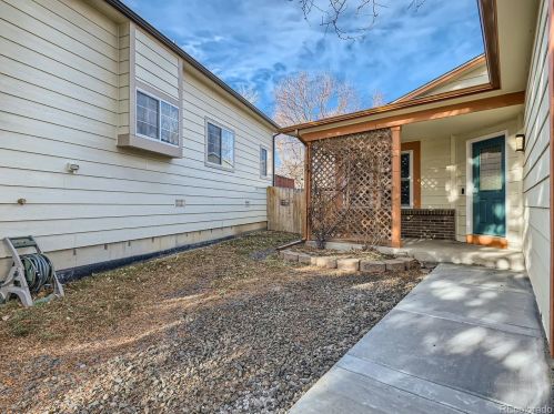 4907 63rd Ave, Arvada CO  80003-6613 exterior