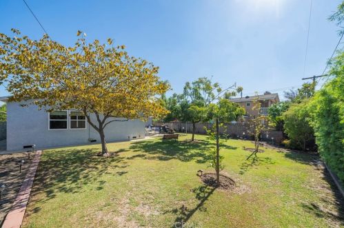 511 Century Dr, Anaheim CA  92805-2235 exterior